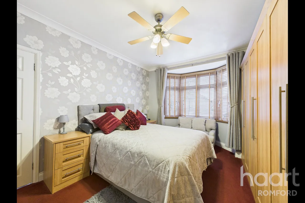 Hainault Road, Romford, RM5, photo 12