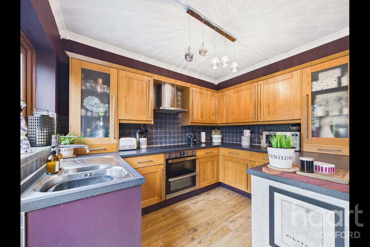 Hainault Road, Romford, RM5, photo 19