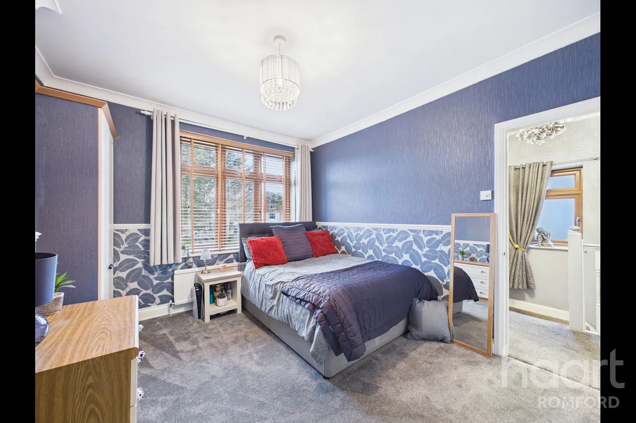 Hainault Road, Romford, RM5, photo 16