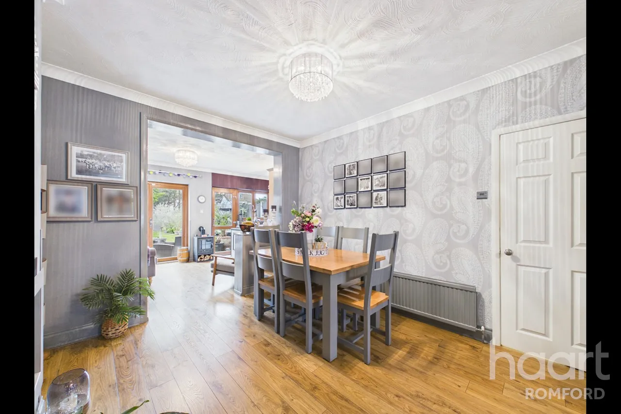 Hainault Road, Romford, RM5, photo 17