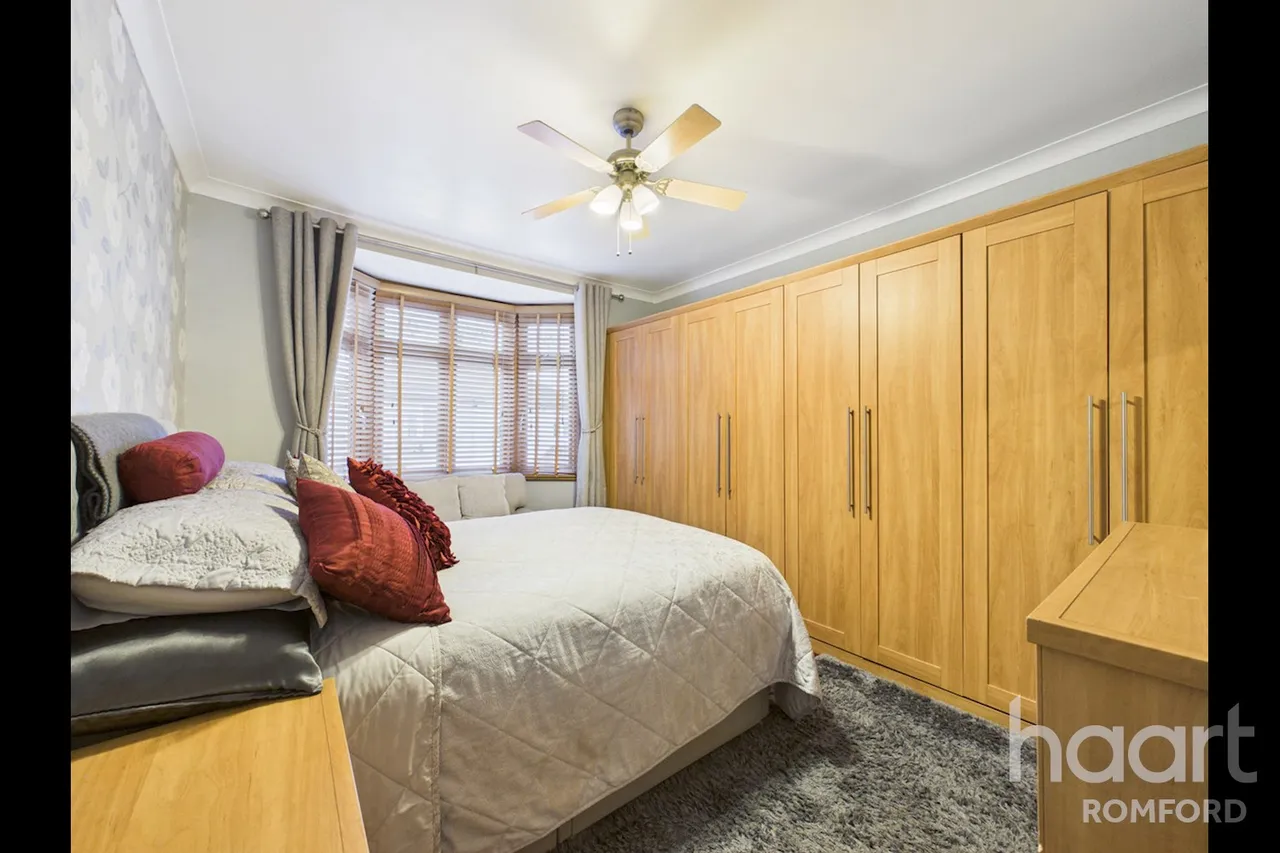Hainault Road, Romford, RM5, photo 13