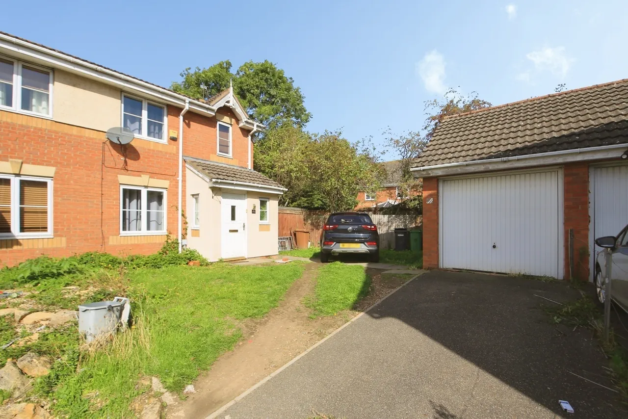 3 bed house for sale — Swan Gardens, Peterborough, Cambridgeshire, PE1