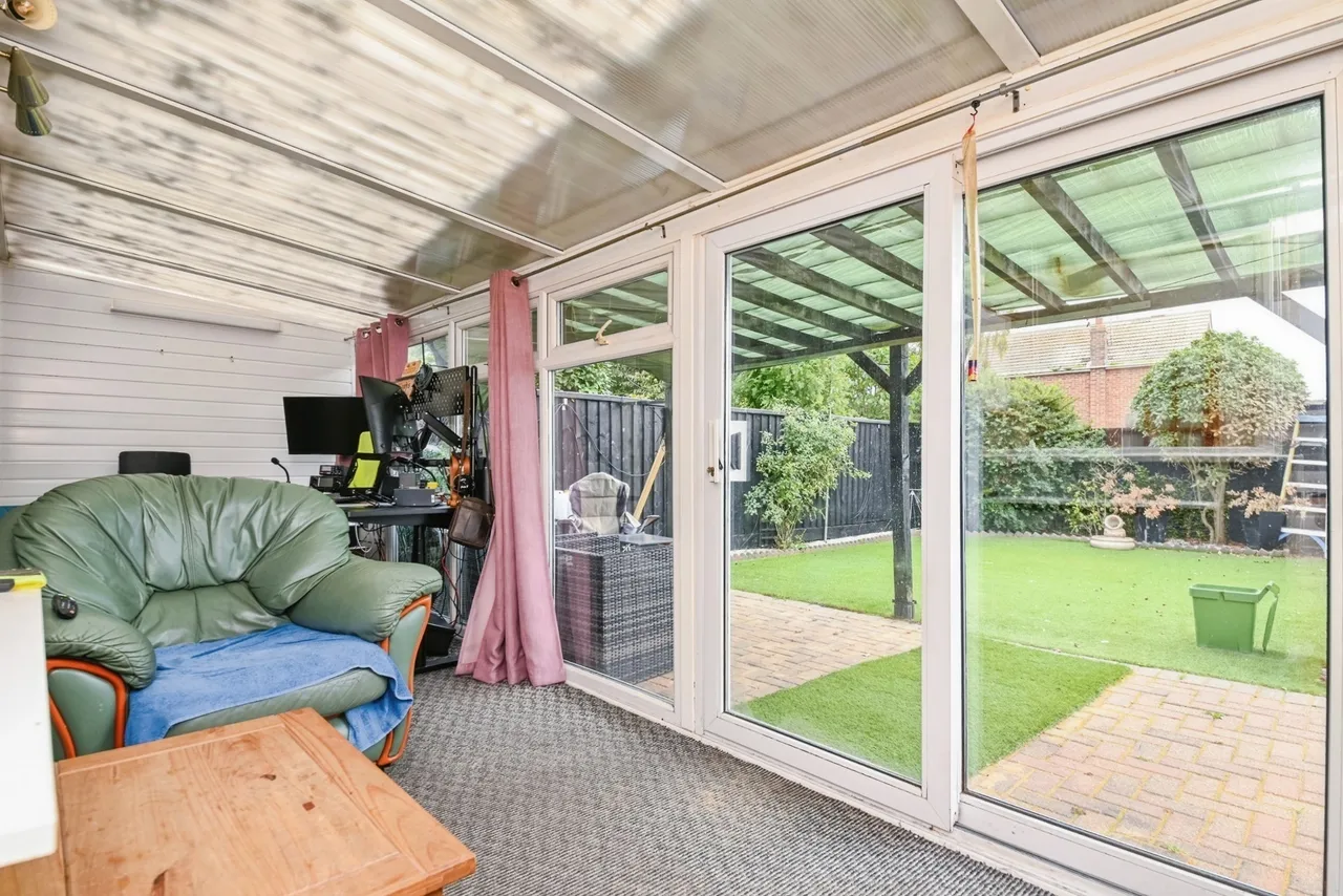 Millers Barn Road, Jaywick, Clacton-on-Sea, Essex, CO15, photo 5