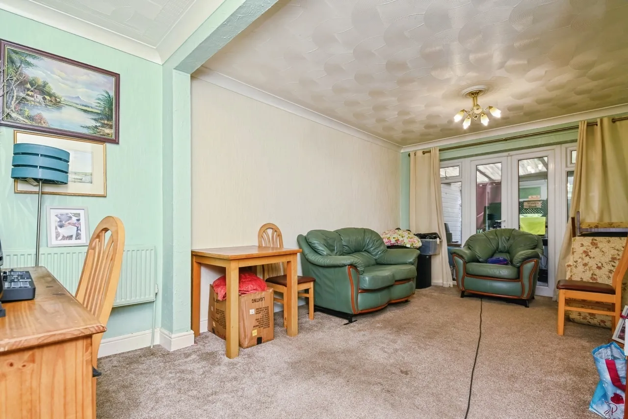 Millers Barn Road, Jaywick, Clacton-on-Sea, Essex, CO15, photo 2