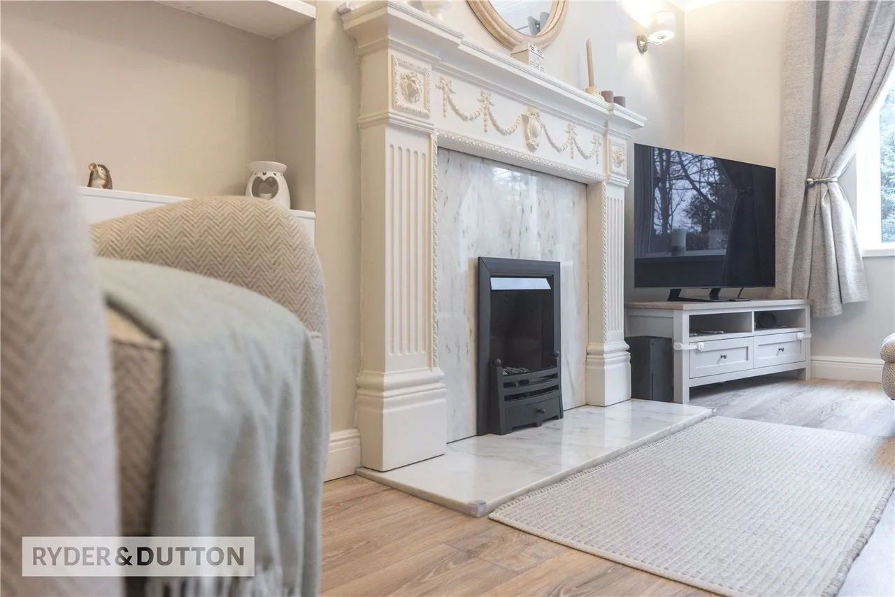 Rochdale Road East, Heywood, OL10, photo 6