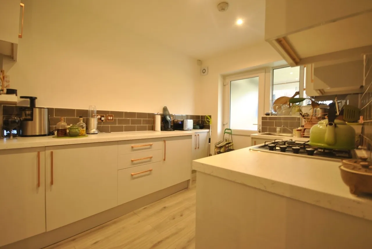 Amblecote Road, London, SE12, photo 2