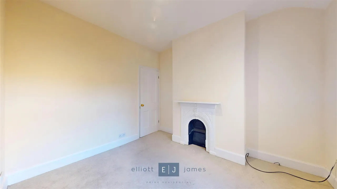 Clifton Road, Loughton, photo 9
