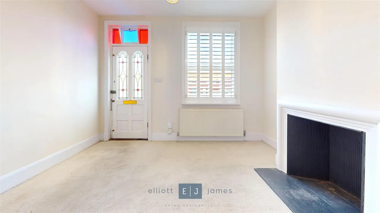 Clifton Road, Loughton, photo 4
