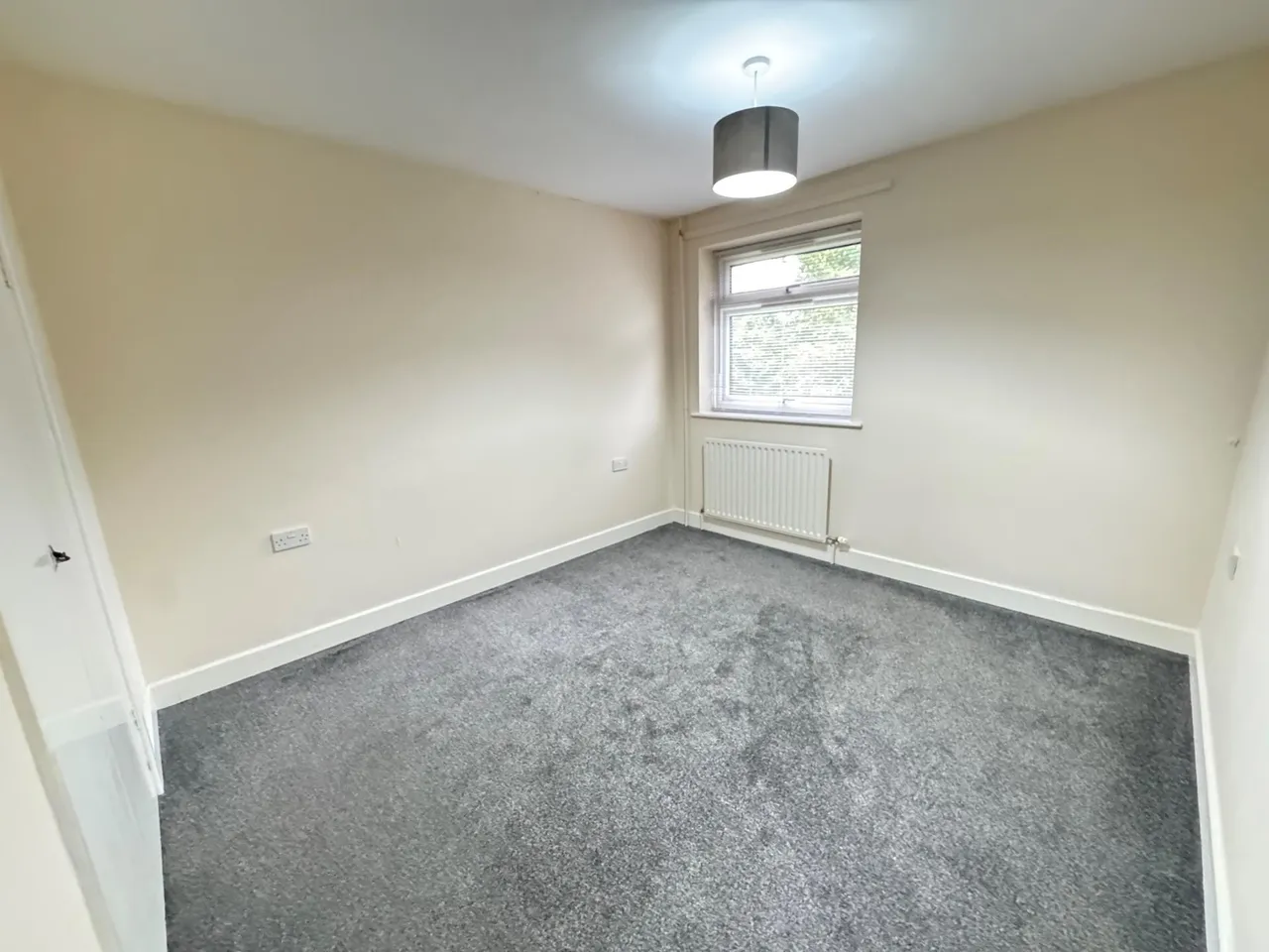 Aldermaston Road, Basingstoke, RG24, photo 6