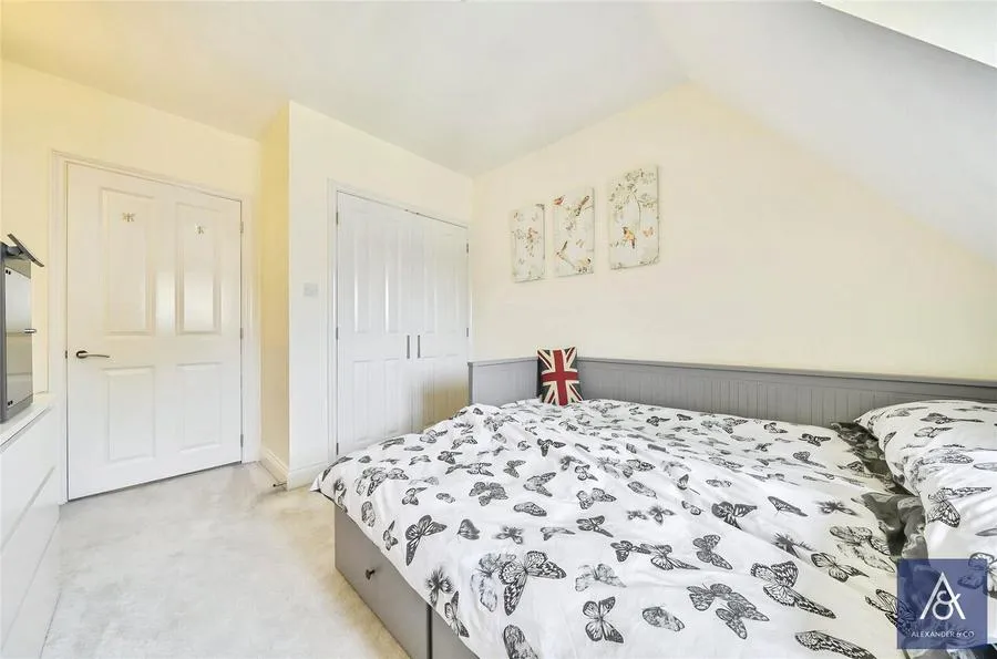 High Street, Brackley, NN13, photo 15