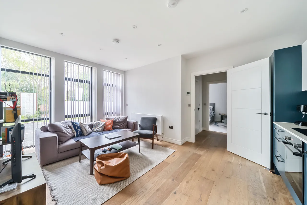 Littleworth Road, Esher, KT10, photo 6