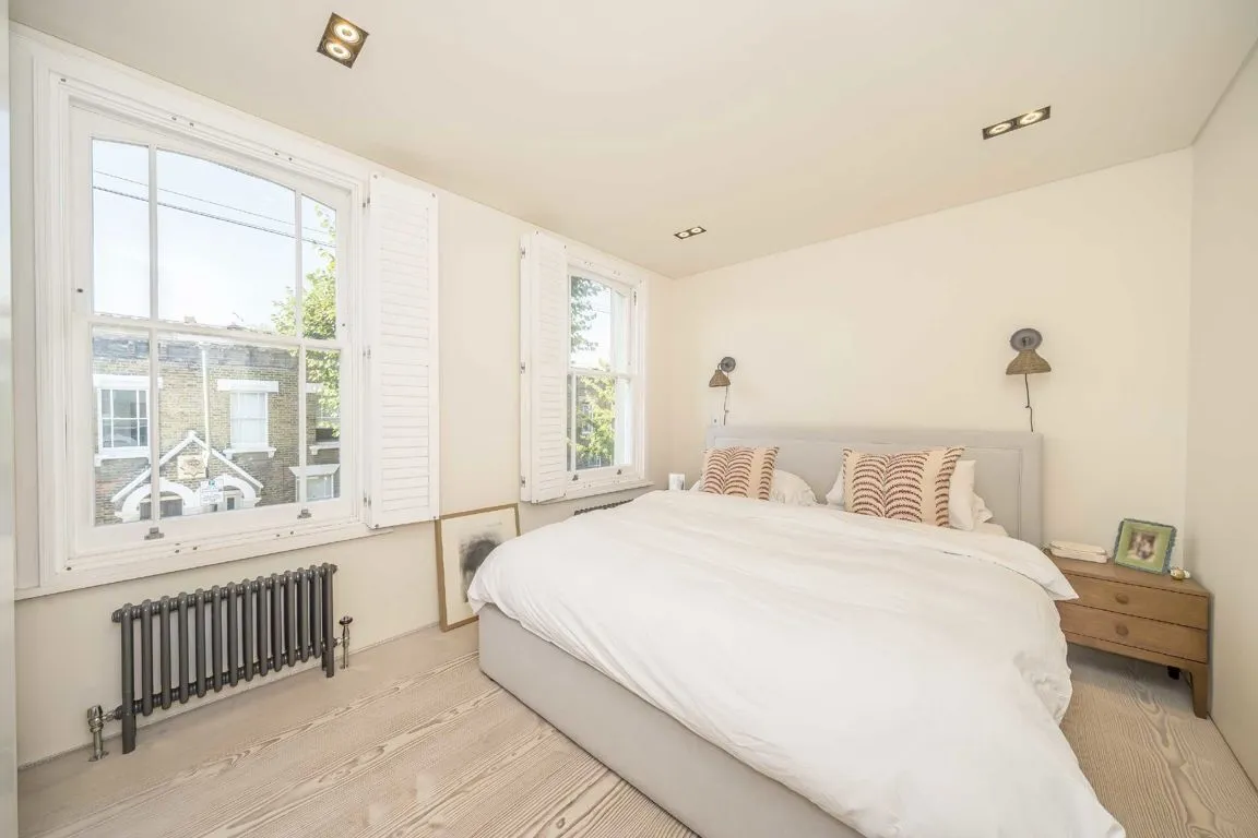 Tyneham Road, SW11, photo 7