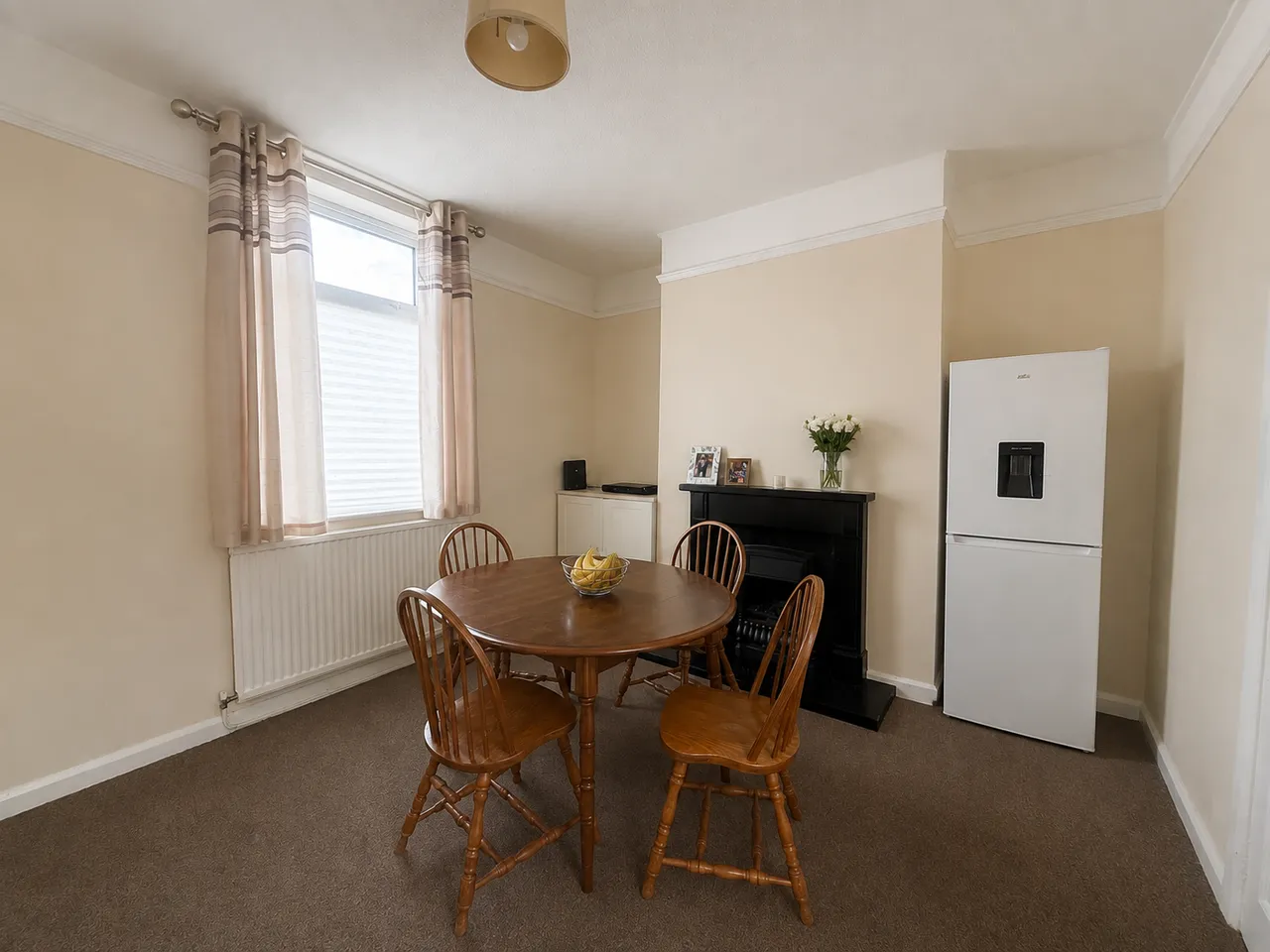 Thanet Street, Clay Cross, S45, photo 4