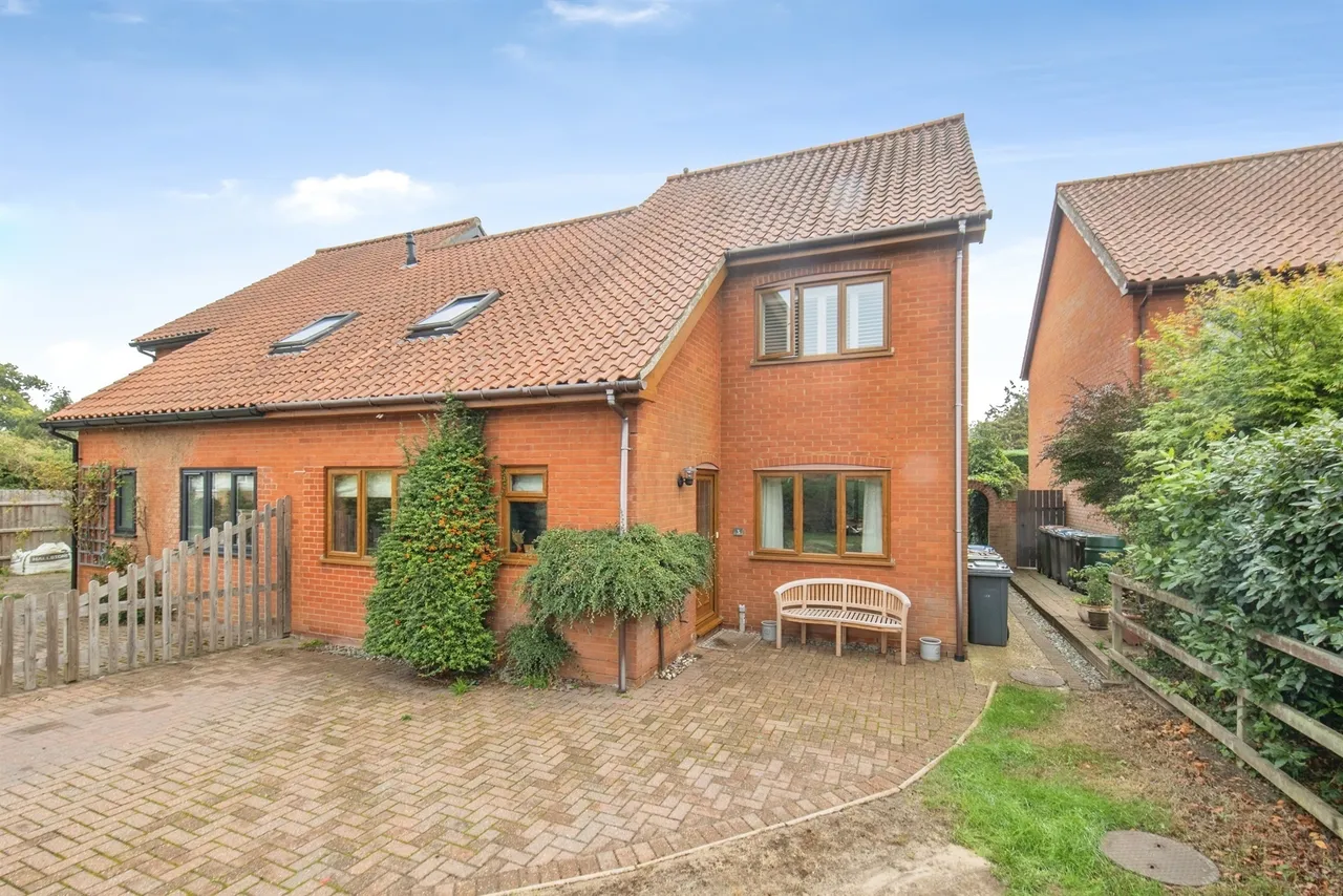 4 bed house for sale, Sawmill Lane, Nacton, IP10