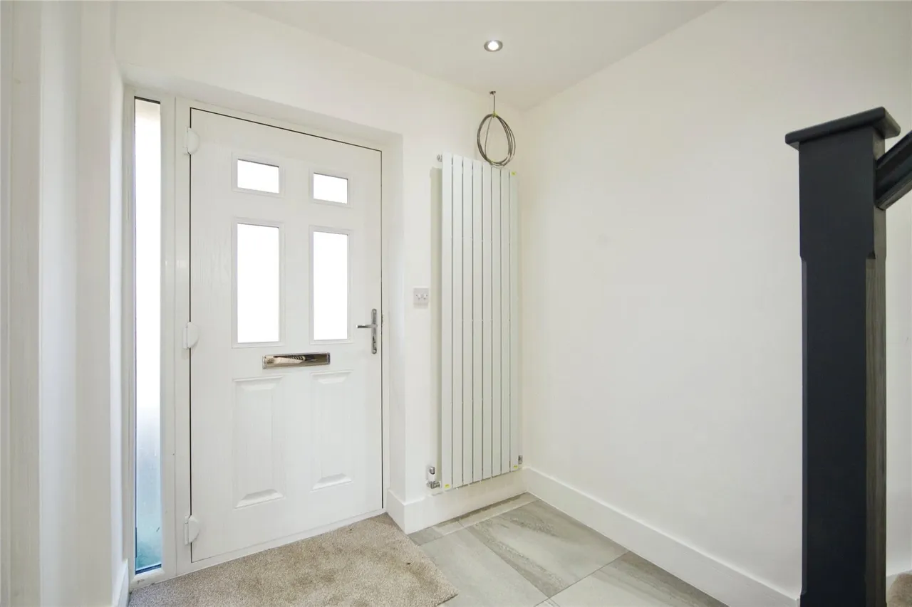 Rainham Road South, Dagenham, Essex, RM10, photo 14