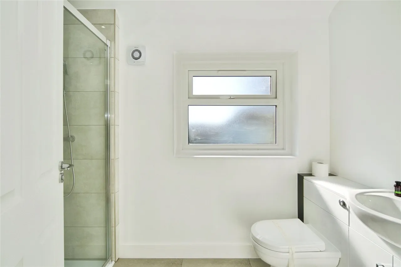 Rainham Road South, Dagenham, Essex, RM10, photo 19
