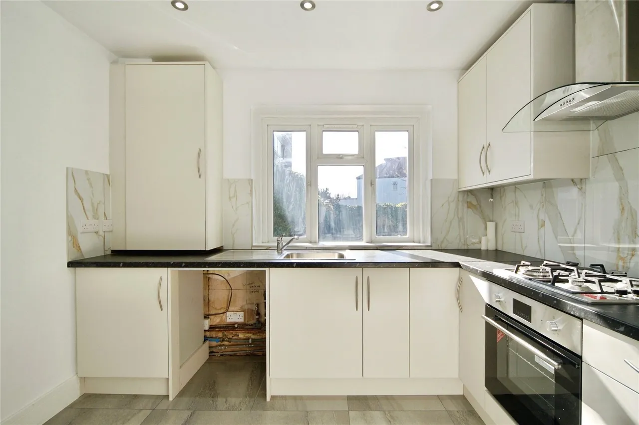 Rainham Road South, Dagenham, Essex, RM10, photo 21