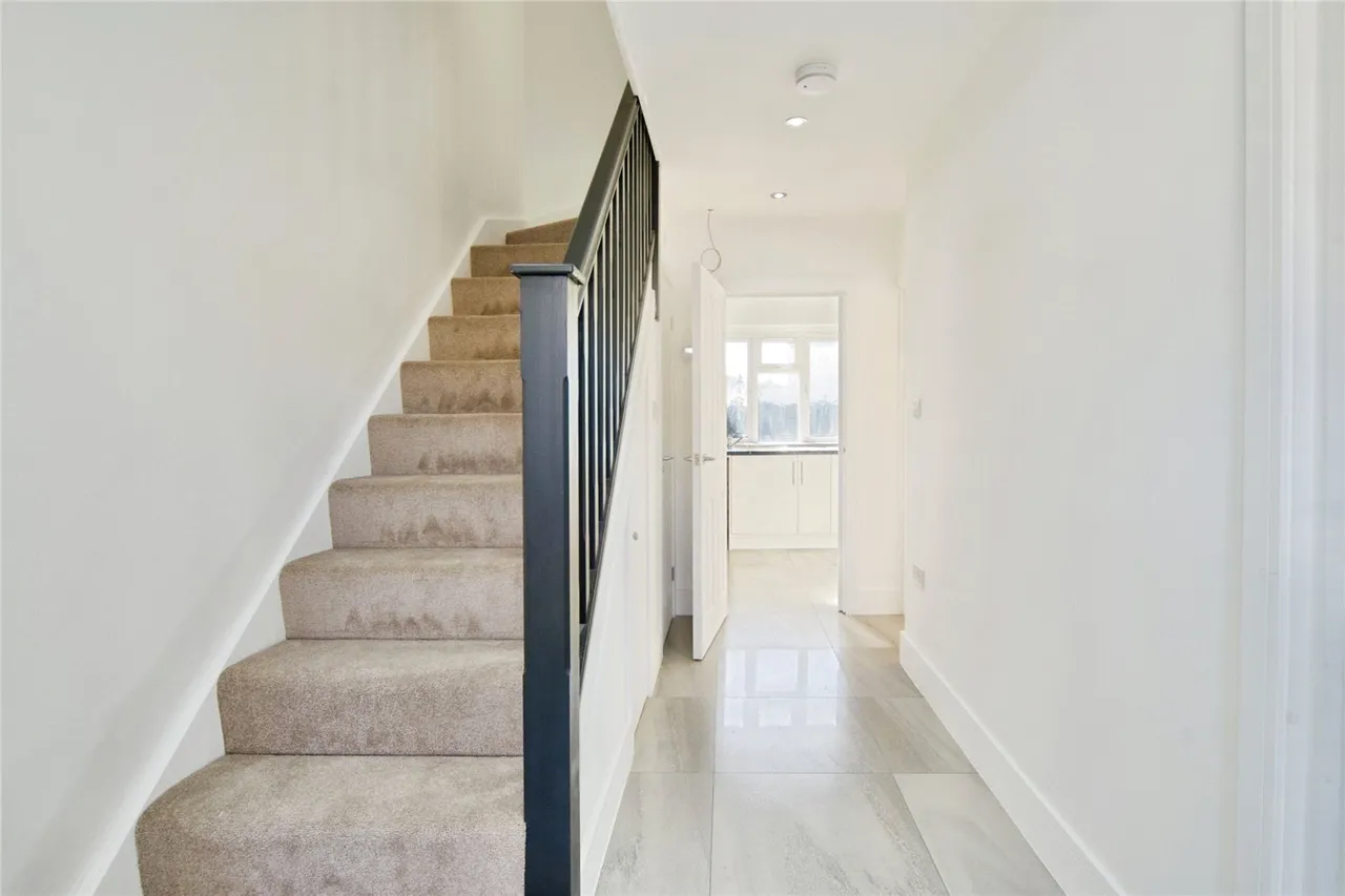 Rainham Road South, Dagenham, Essex, RM10, photo 26