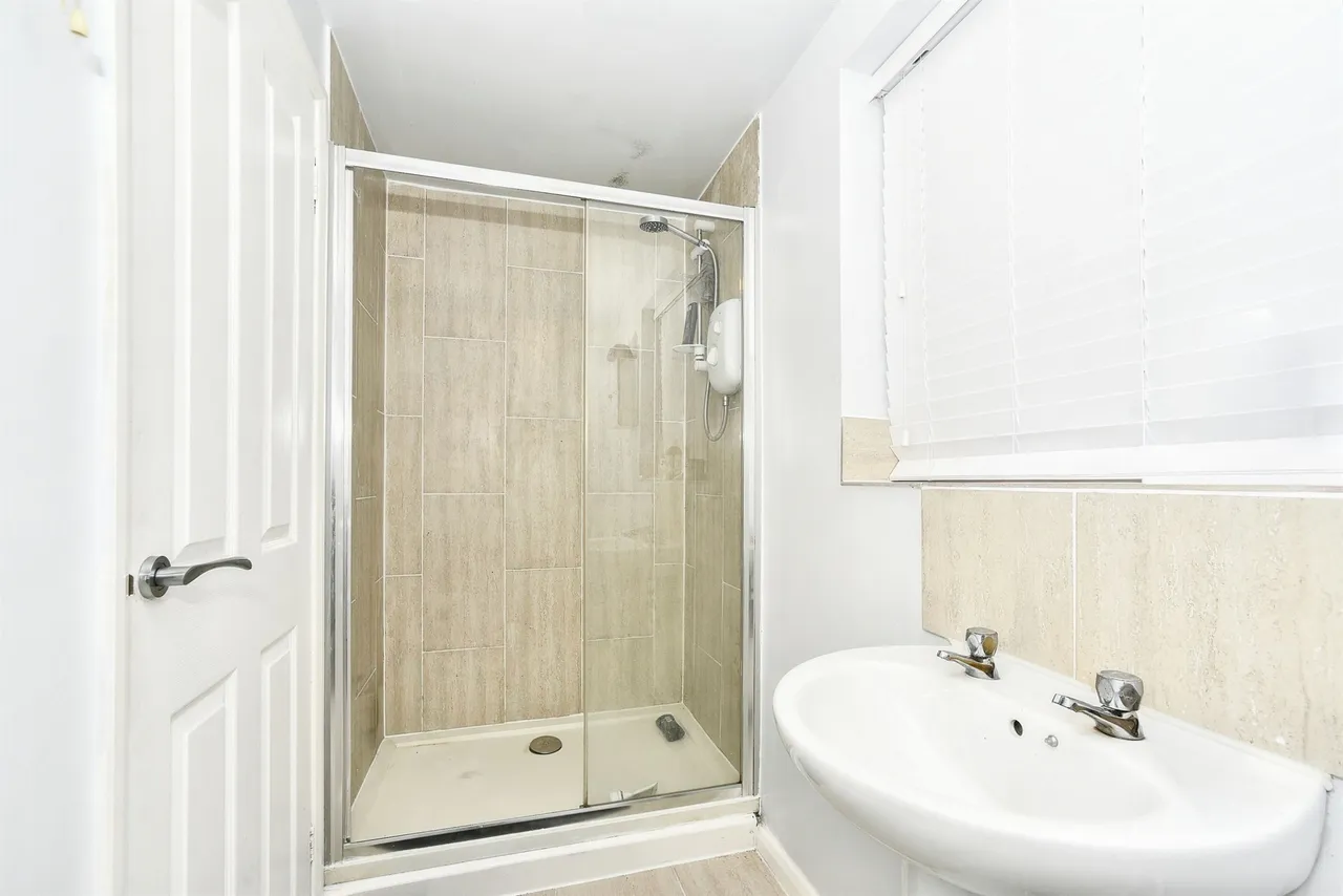 Hyde Road, Swindon, SN2, photo 23