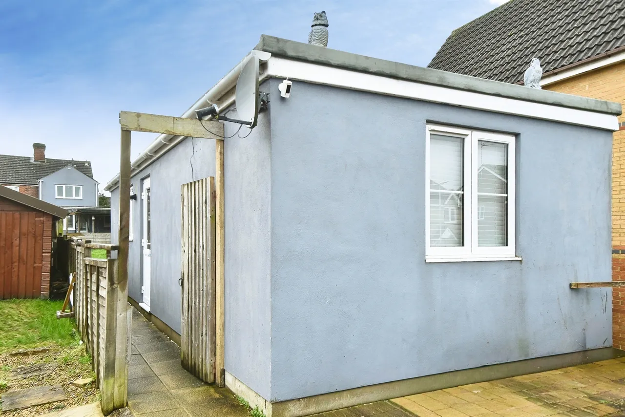 Hyde Road, Swindon, SN2, photo 19