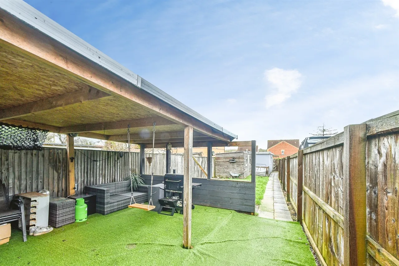 Hyde Road, Swindon, SN2, photo 15
