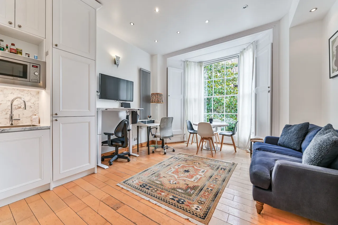 2 bed flat for sale — 30 Cliff Court, Cliff Road, London