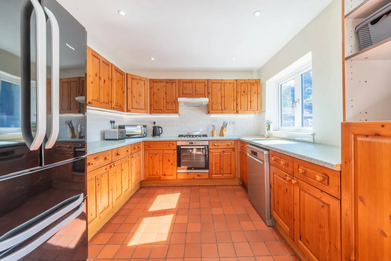 Hawthorn Road, Sittingbourne, ME10, photo 10