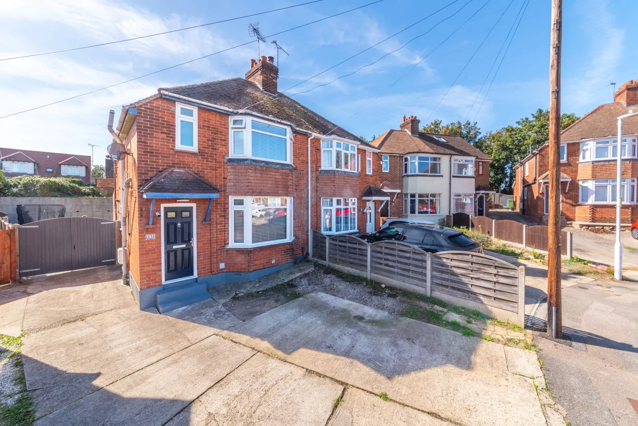3 bed house for sale, Hawthorn Road, Sittingbourne, ME10