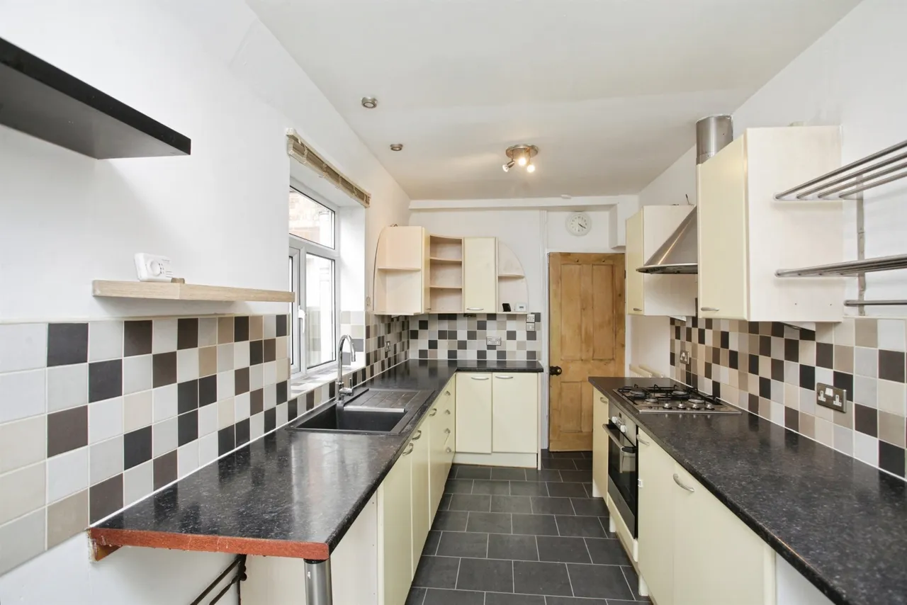 Claremont Road, Rugby, photo 6