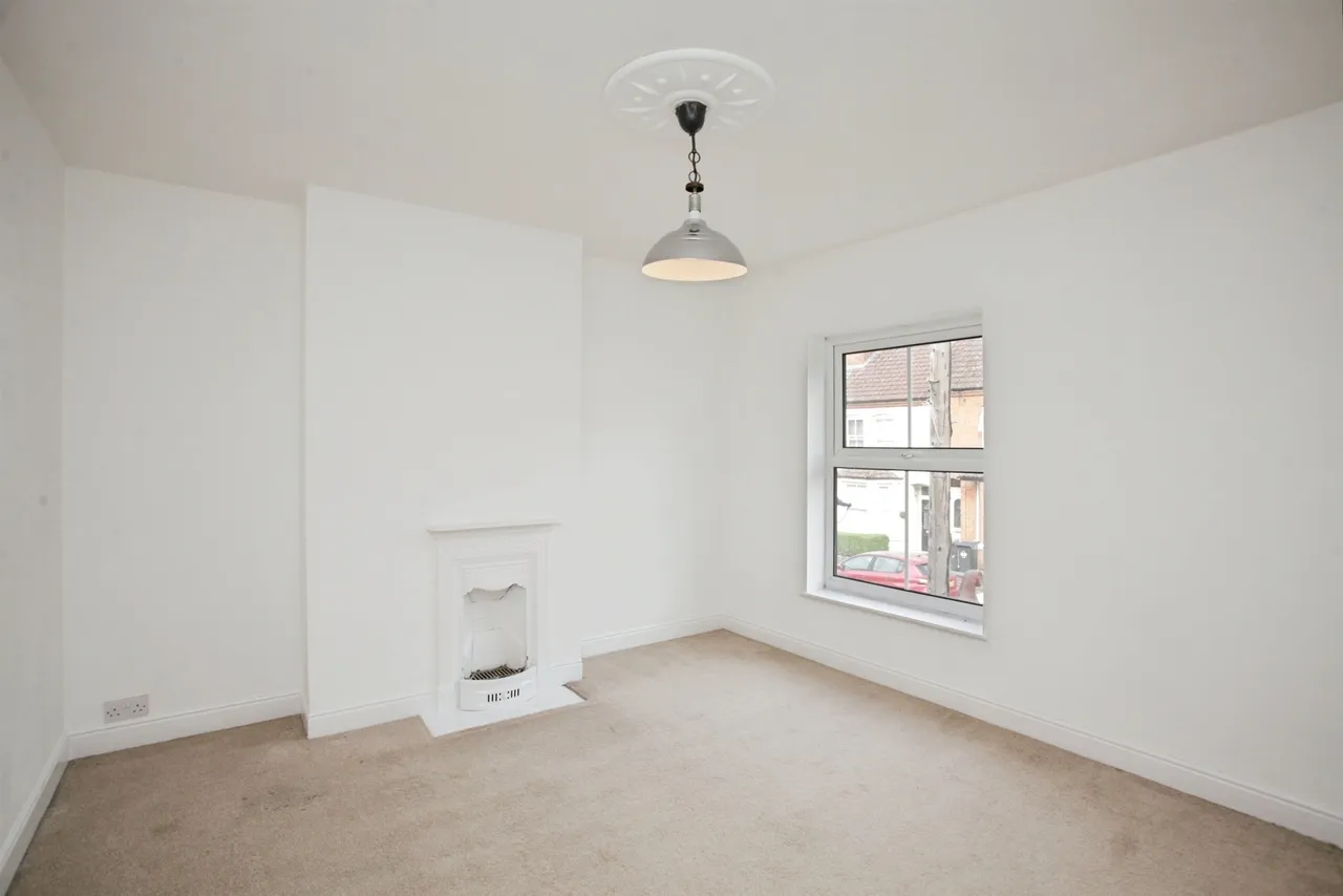 Claremont Road, Rugby, photo 7