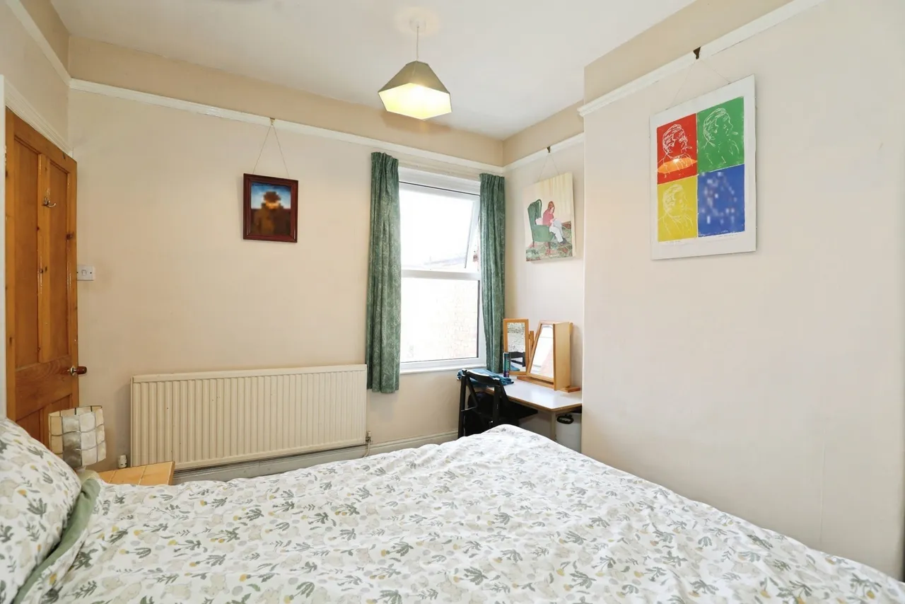 Gainsborough Road, Crewe, Cheshire, CW2, photo 18