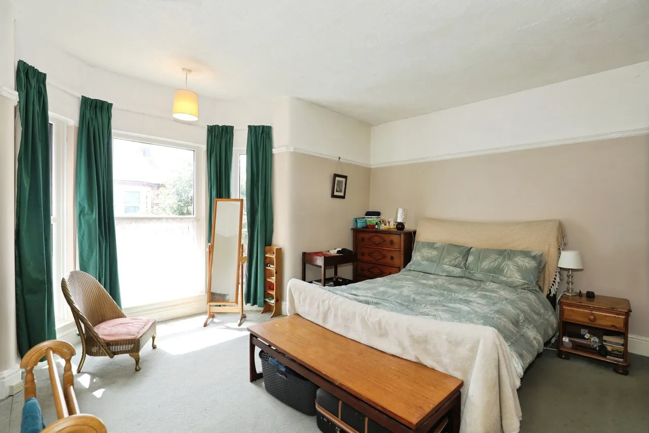 Gainsborough Road, Crewe, Cheshire, CW2, photo 14