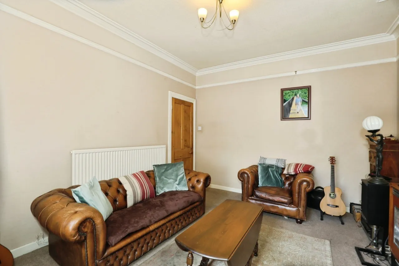 Gainsborough Road, Crewe, Cheshire, CW2, photo 6