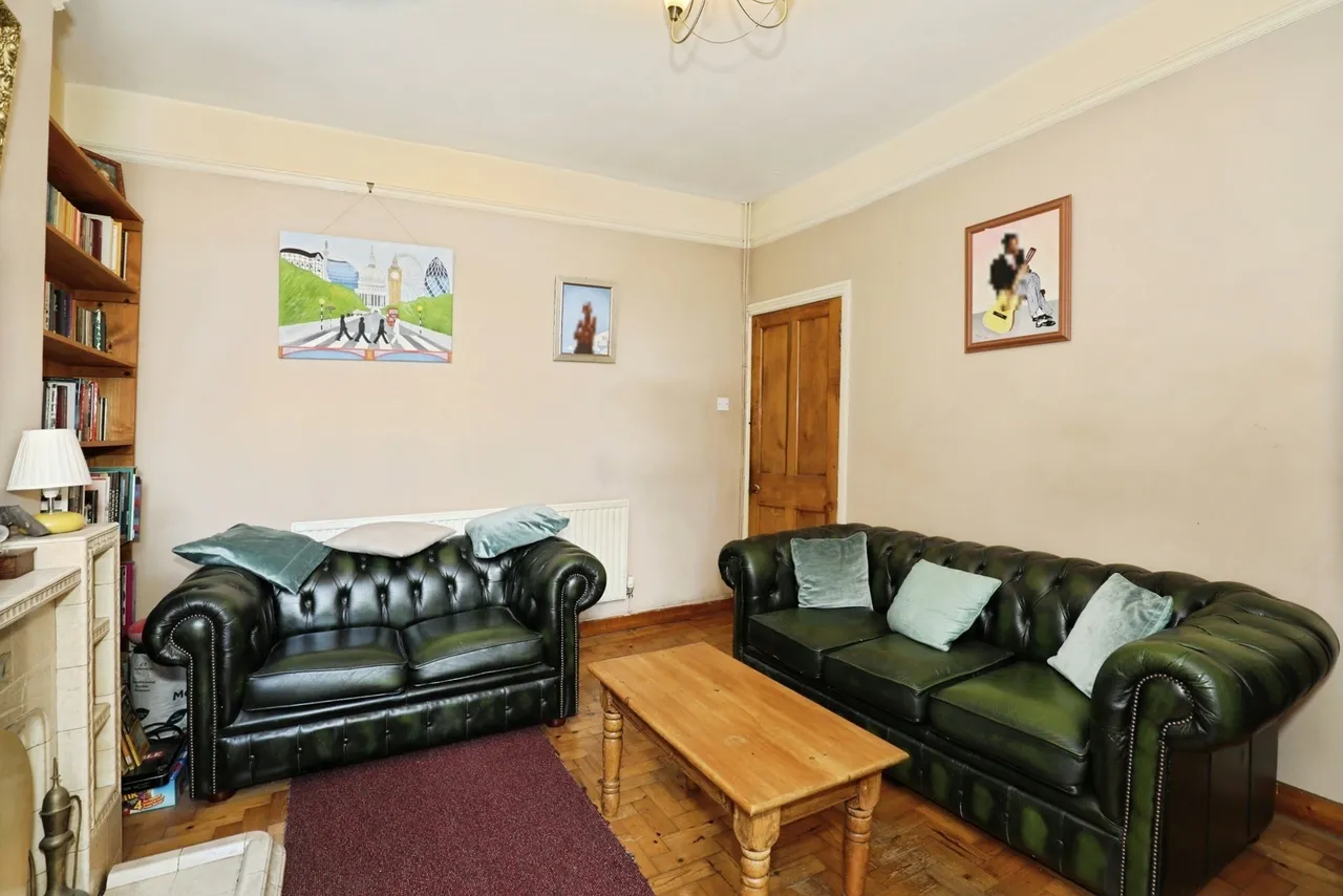 Gainsborough Road, Crewe, Cheshire, CW2, photo 8