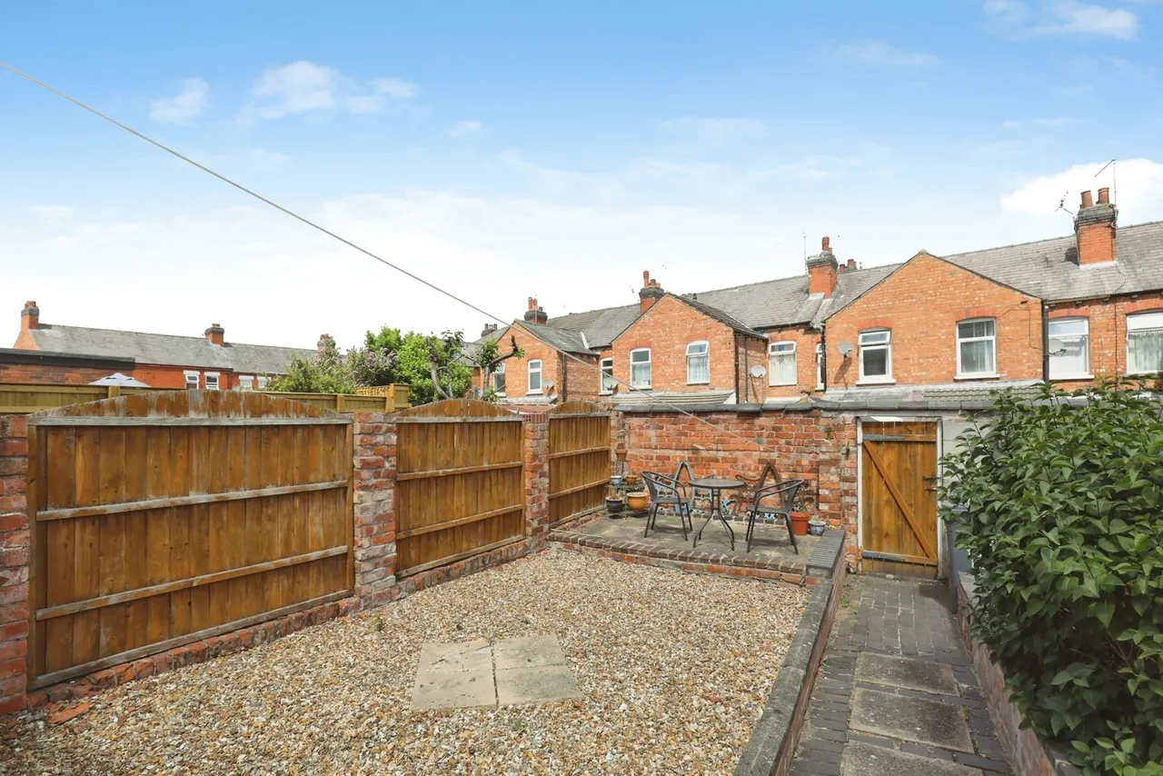 Gainsborough Road, Crewe, Cheshire, CW2, photo 4