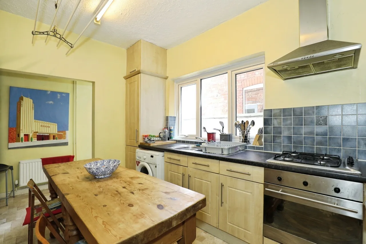Gainsborough Road, Crewe, Cheshire, CW2, photo 11