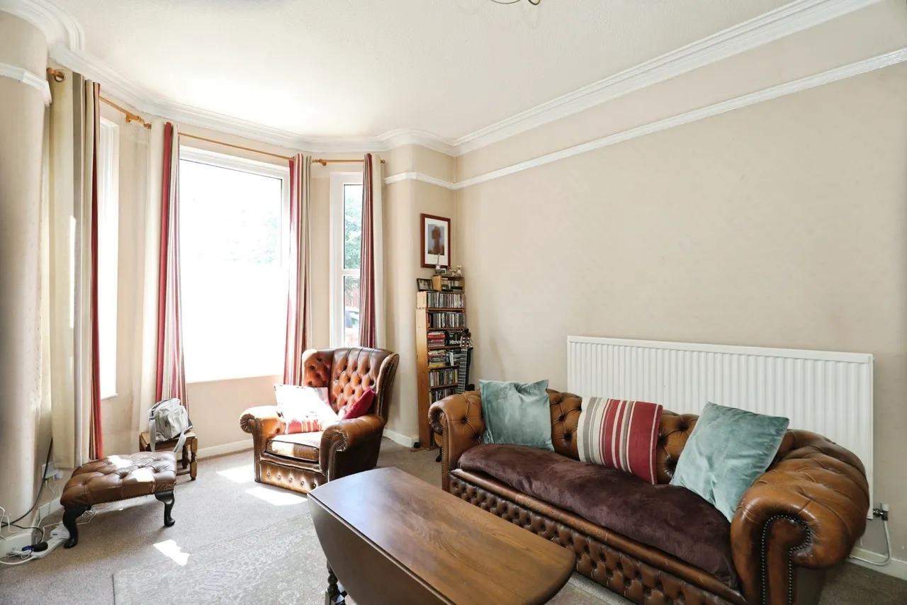 Gainsborough Road, Crewe, Cheshire, CW2, photo 5