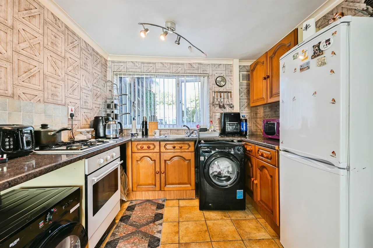 Newmarket Road, Nottingham, NG6, photo 9