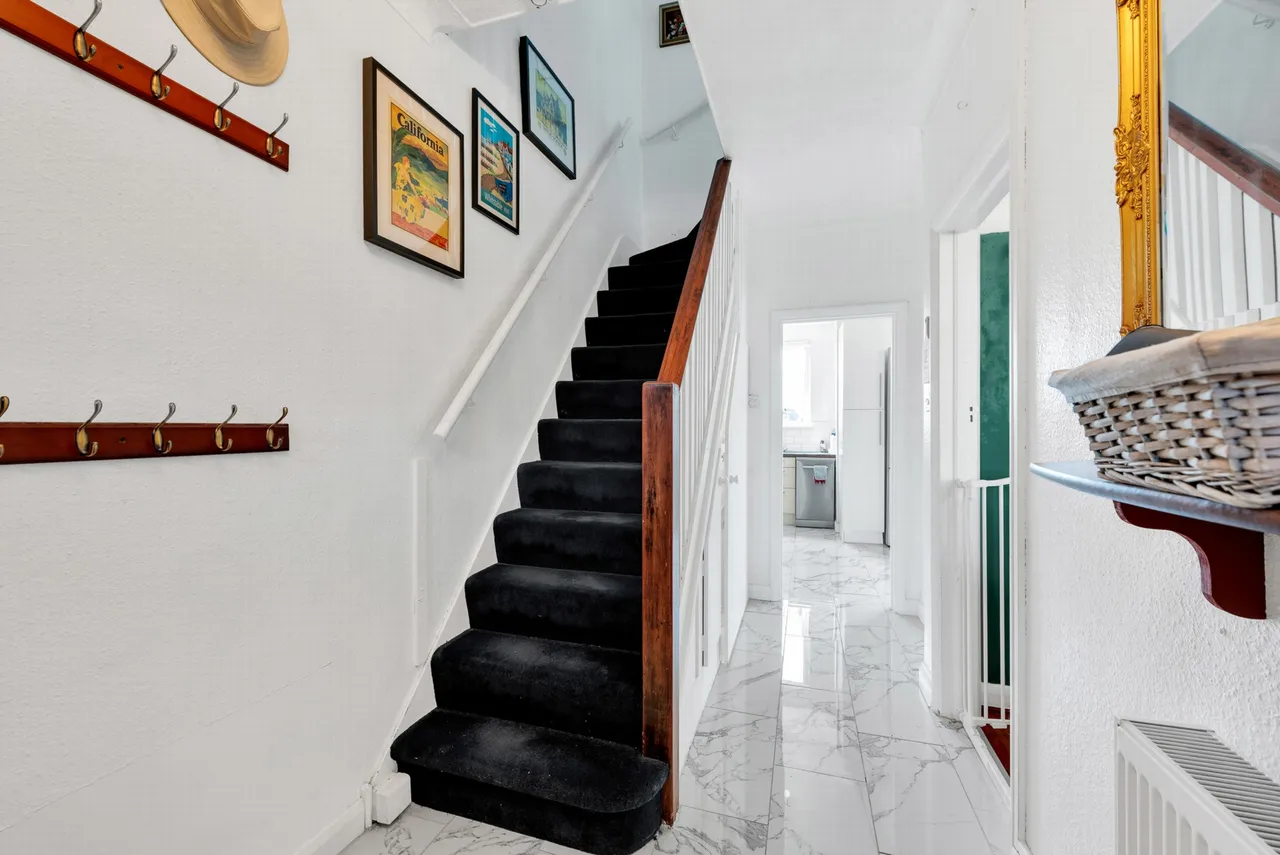Westmount Road, Eltham, SE9 1NR, photo 2