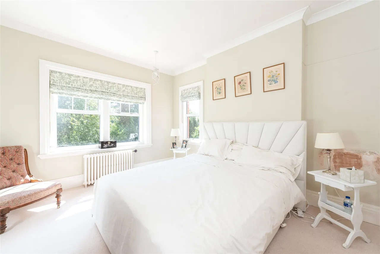 Wellingborough Road, Rushden, NN10, photo 13