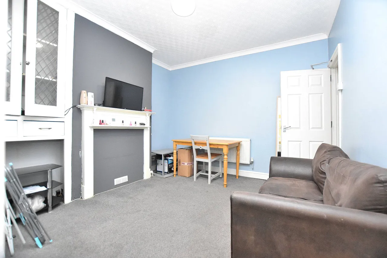 Military Road, Northampton, NN1 3EU, photo 2
