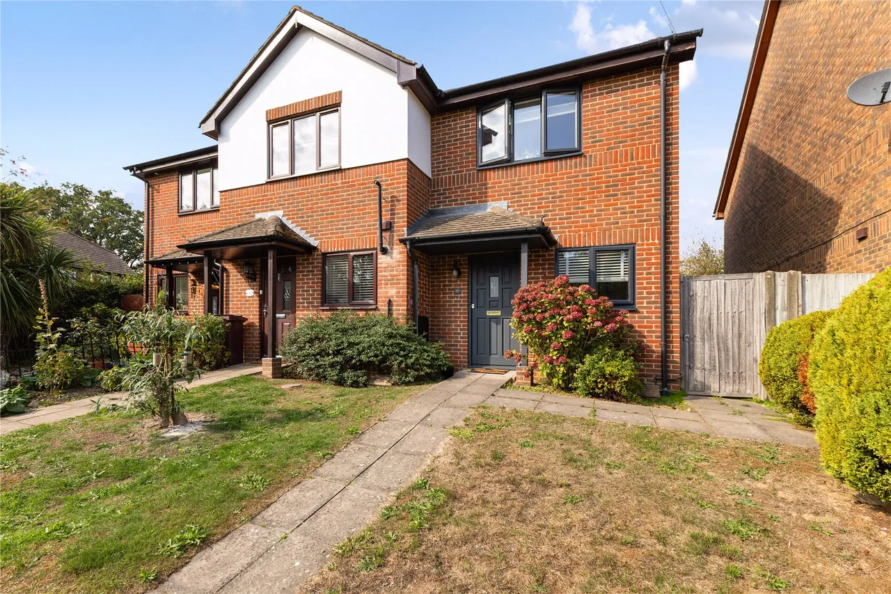 2 bed house for sale, Southleys, Fernhurst, GU27