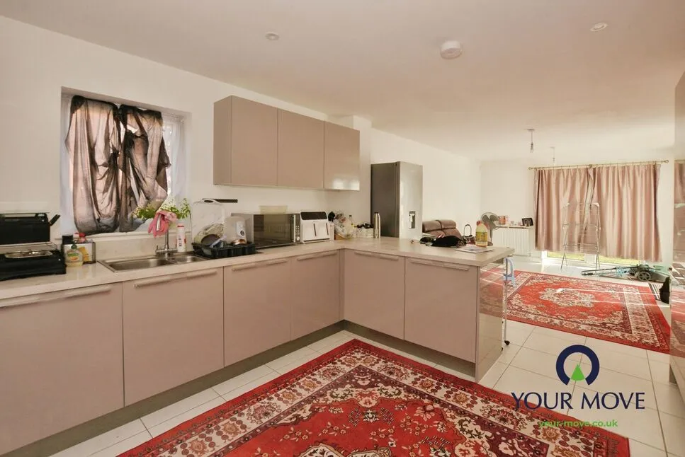 Grasshopper Drive, Kennington, Kent, TN24, photo 6