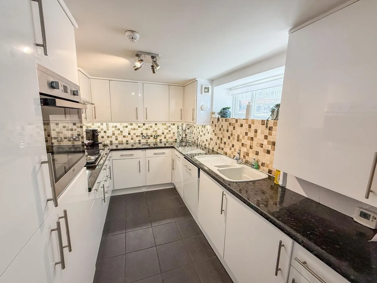 Silverdale Road, Eastbourne, BN20, photo 3