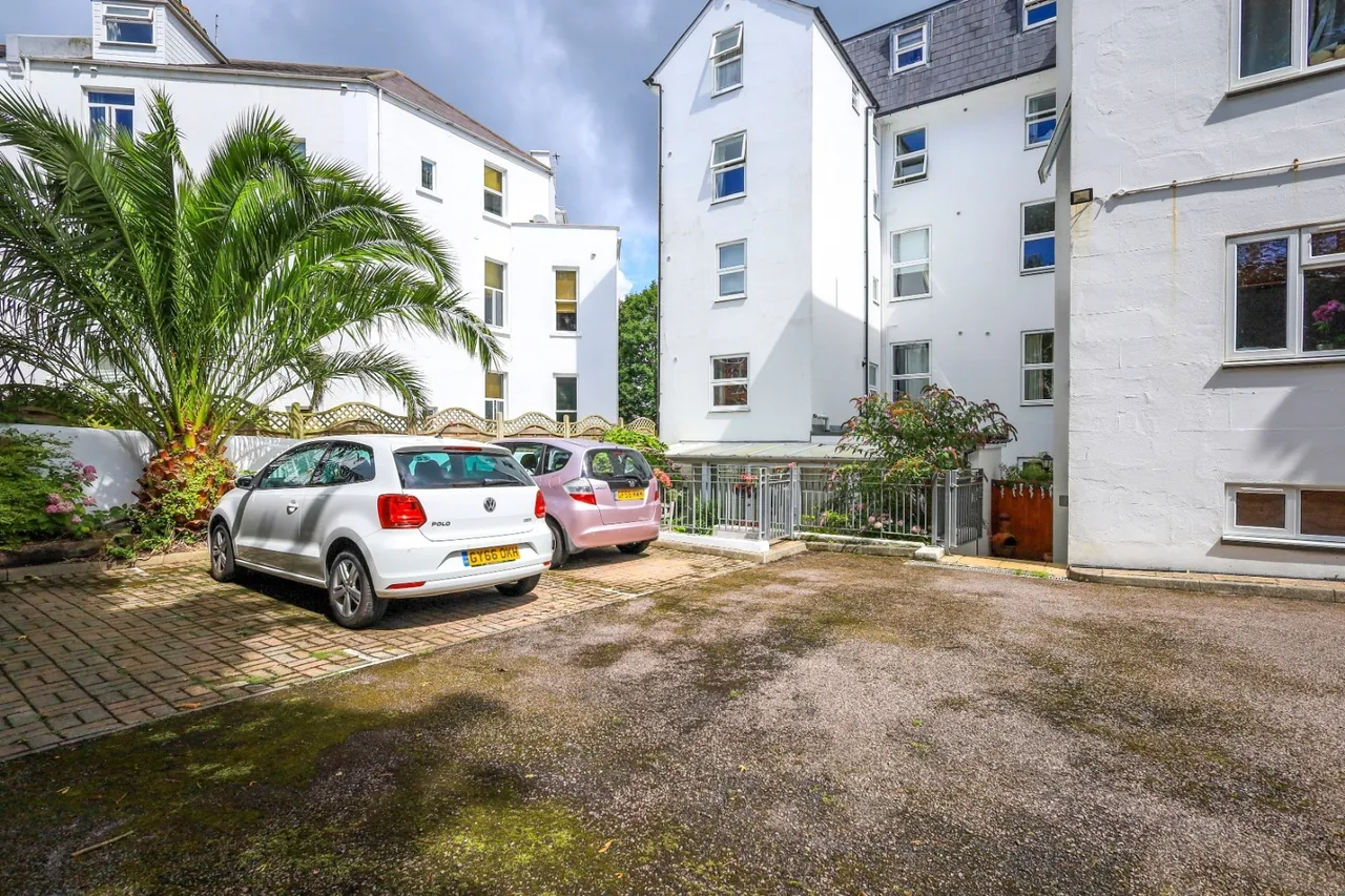 Silverdale Road, Eastbourne, BN20, photo 12
