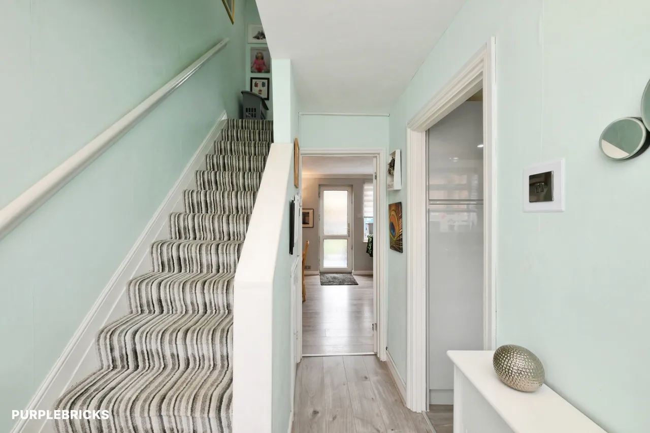 Birchfield Road, Waltham Cross, EN8, photo 2