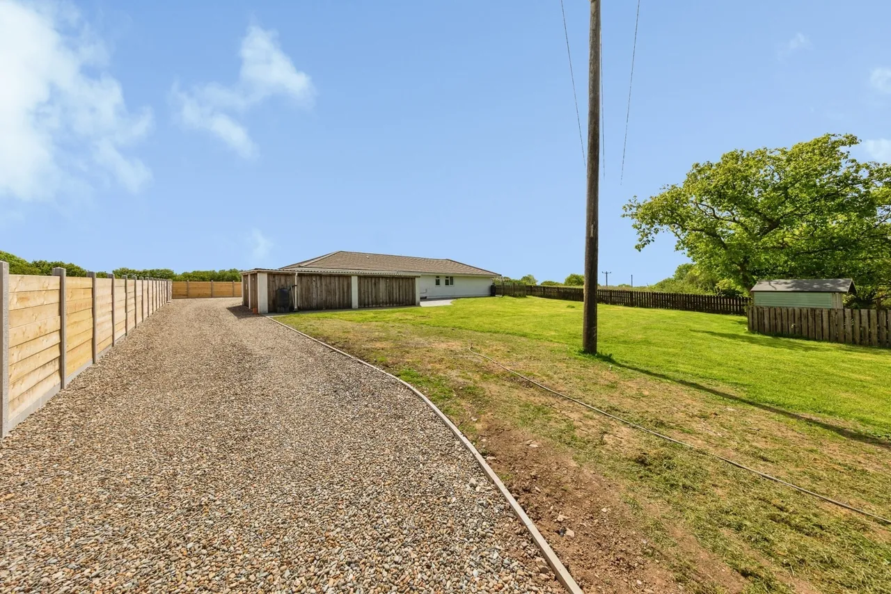 Four Roads, Kidwelly, SA17, photo 24
