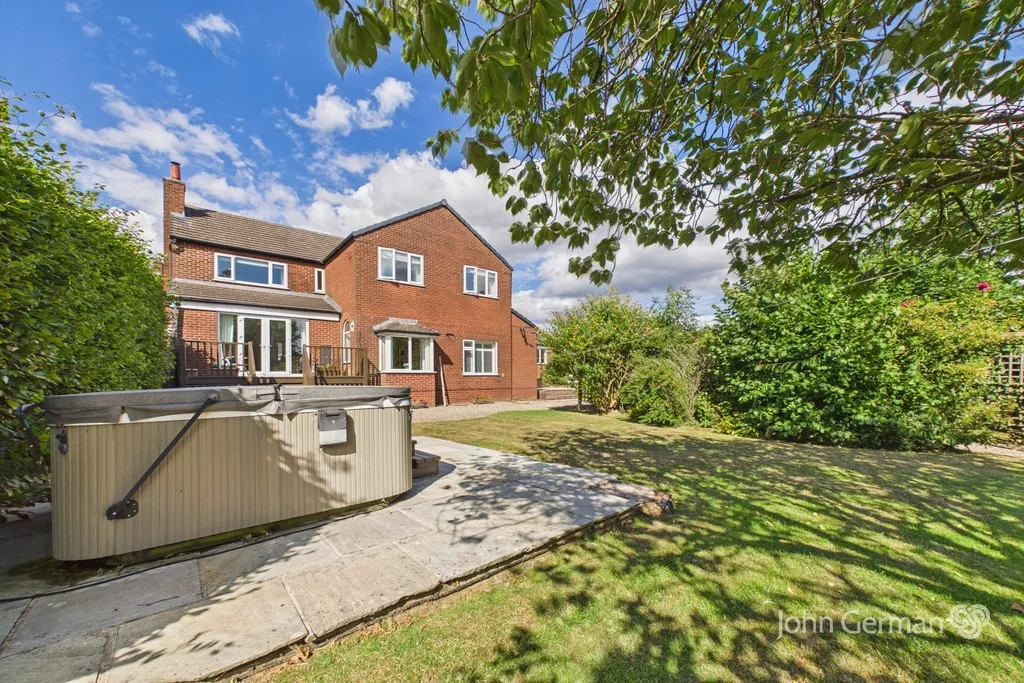 Main Road, Hulland Ward, photo 10