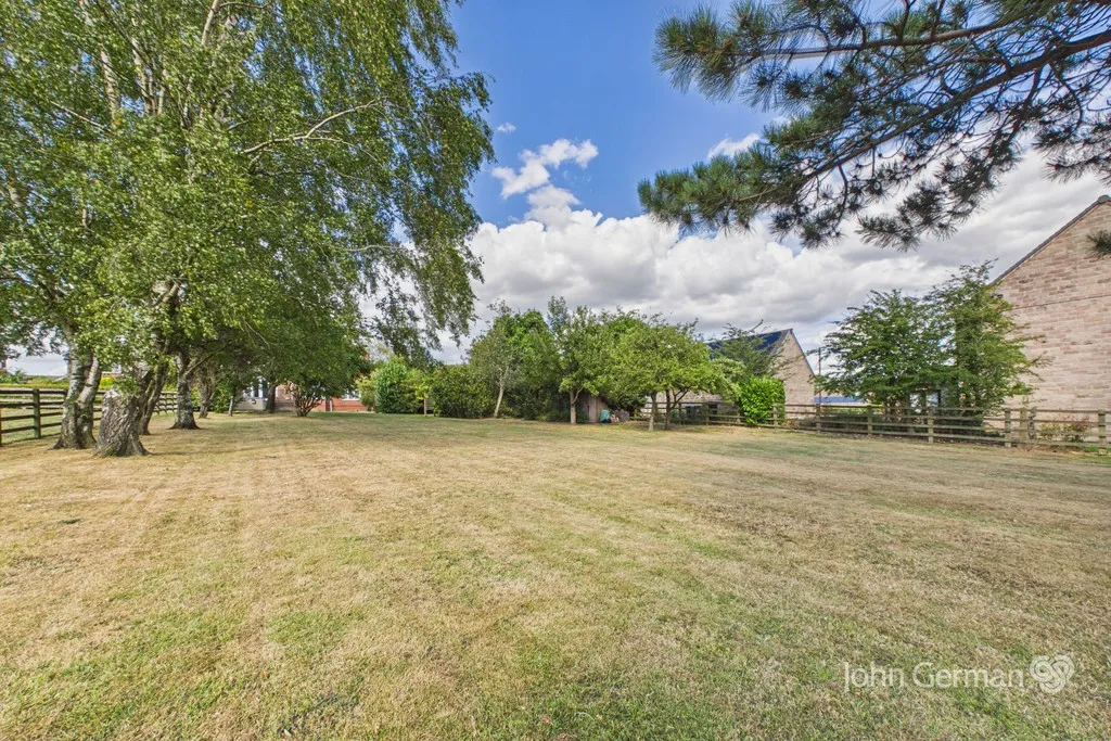 Main Road, Hulland Ward, photo 3