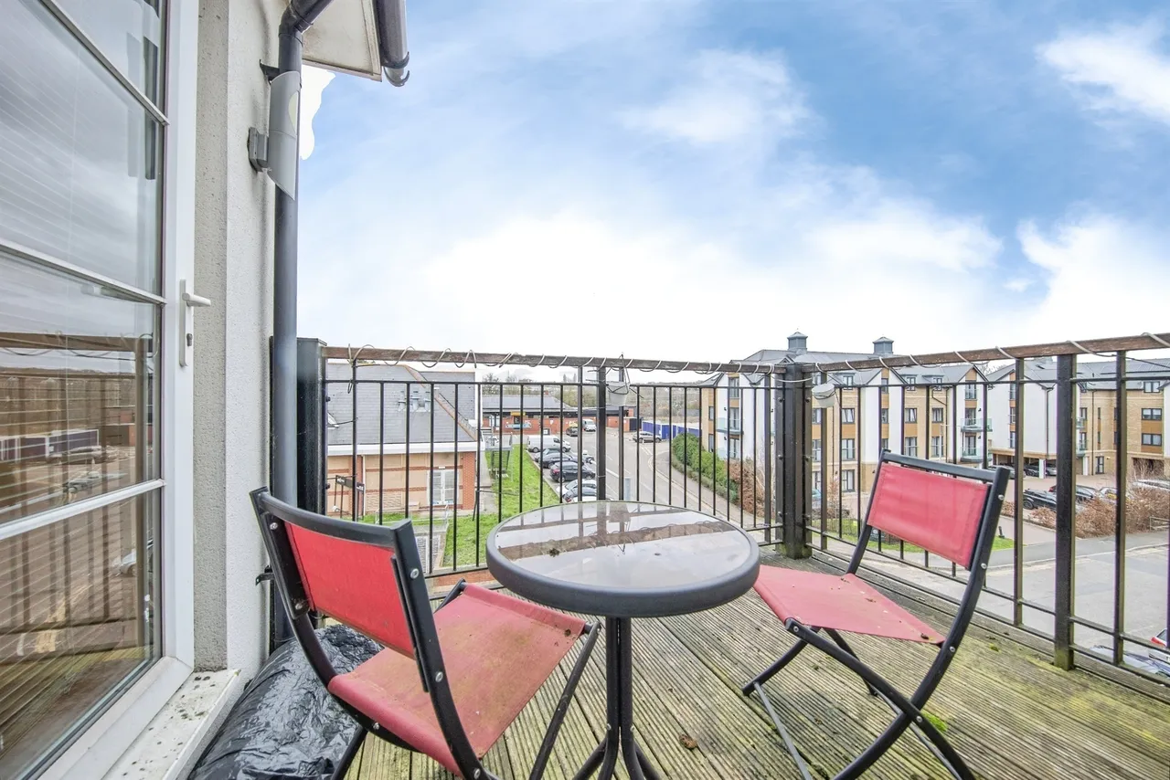 Clarendon Way, Colchester, photo 6